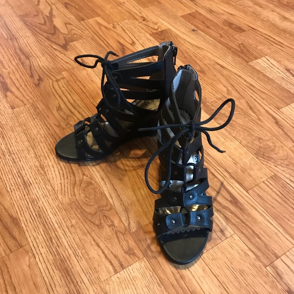 Peep Toe Lace Up Wedges  Size 6 Black 💕 - Picture 2 of 8